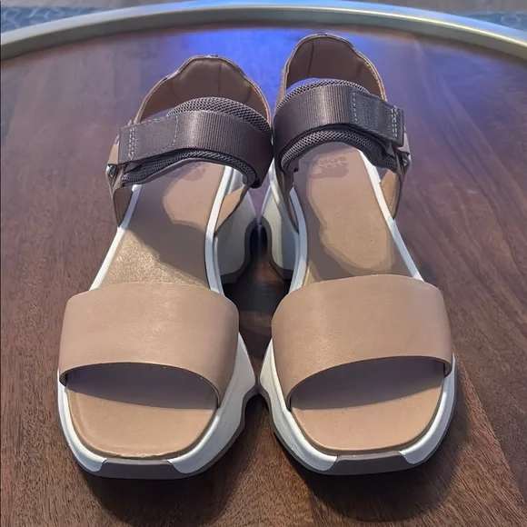 Women's Sorel Platform Sandals - Picture 2 of 8